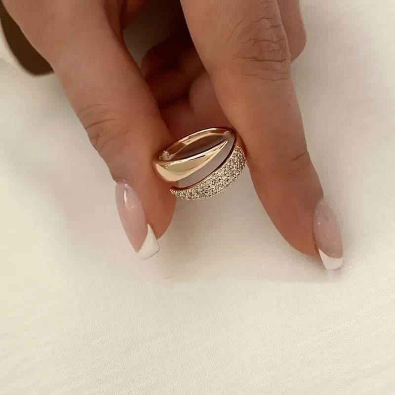 Elegant Adjustable Sparkle Ring - ShopLaredo